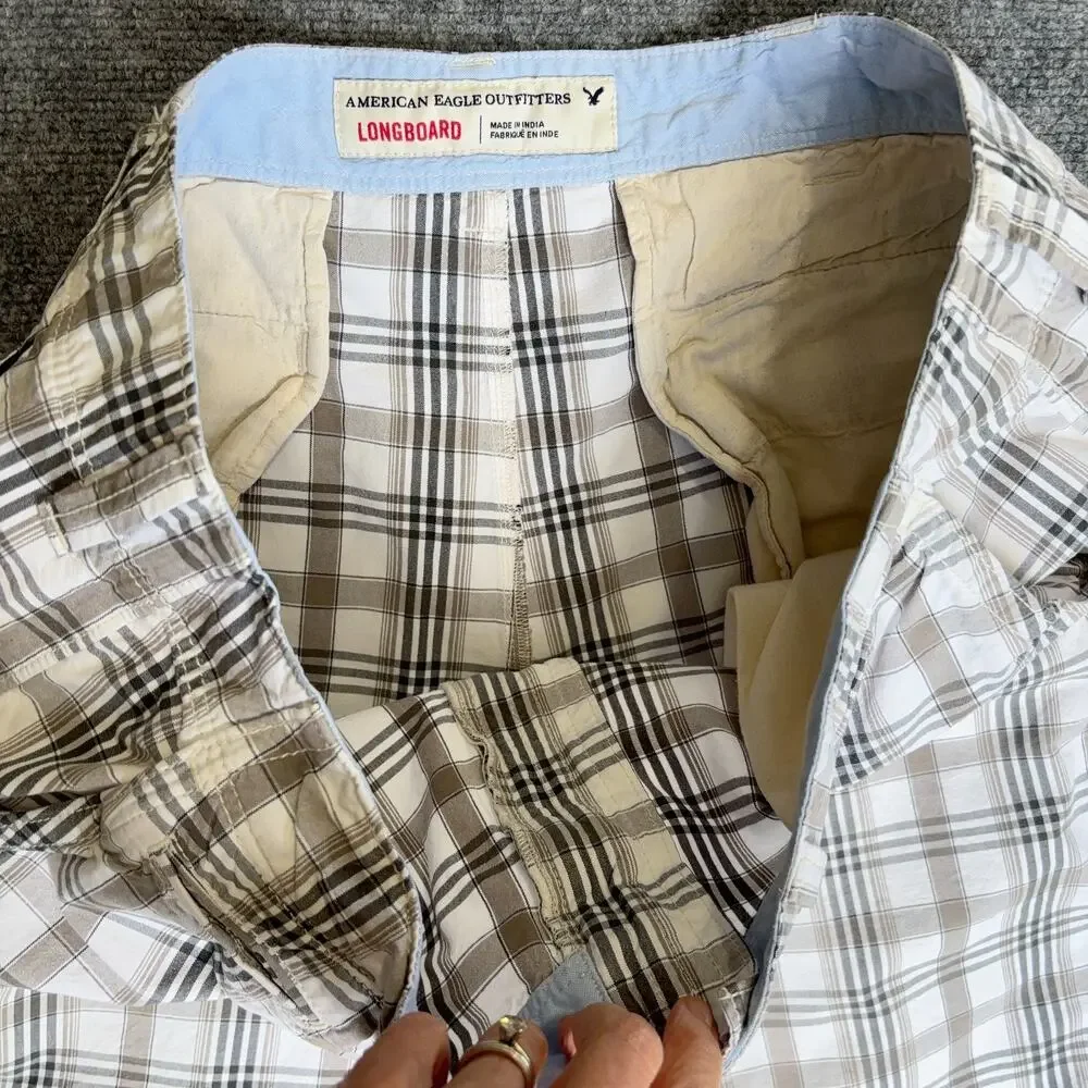American Eagle Longboard Mens 38 Gray White Plaid Cargo Shorts Cotton Flat Front
